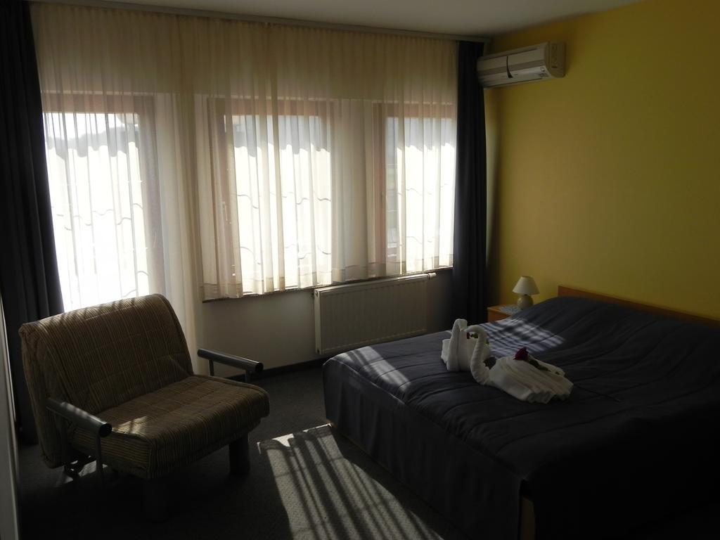 Motel Majolka พทุย ห้อง รูปภาพ