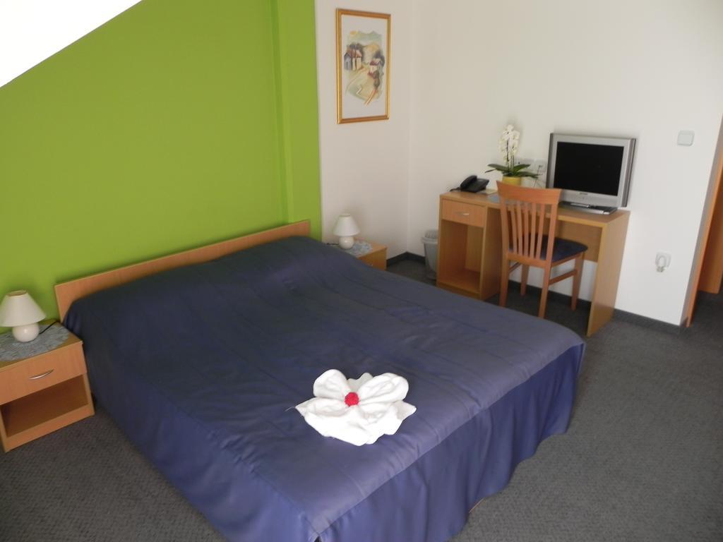 Motel Majolka พทุย ห้อง รูปภาพ